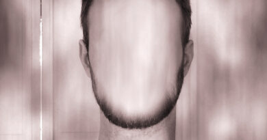 Un homme sans visage